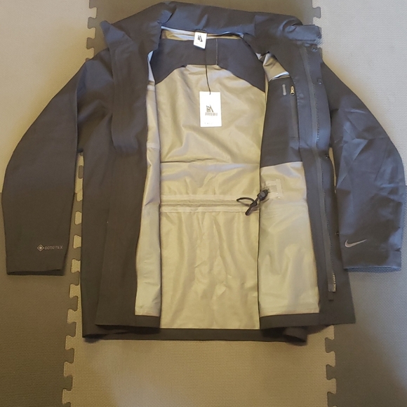 grey and black jordan 11